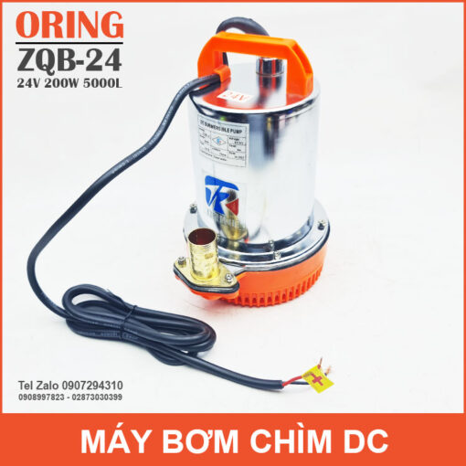 May Bom Nuoc DC 24V Nang Luong Mat Troi Gia Re